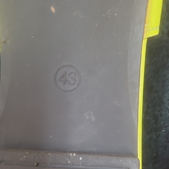 Fashion Brand Women's Lime Green EU 43 US 11/12 Sandals - Picture 2 of 6